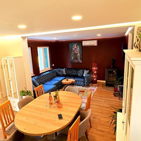 נובליה Central Single House With Parking-Top Location! מראה חיצוני תמונה