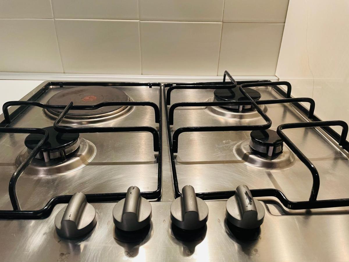 נובליה Central Single House With Parking-Top Location! מראה חיצוני תמונה