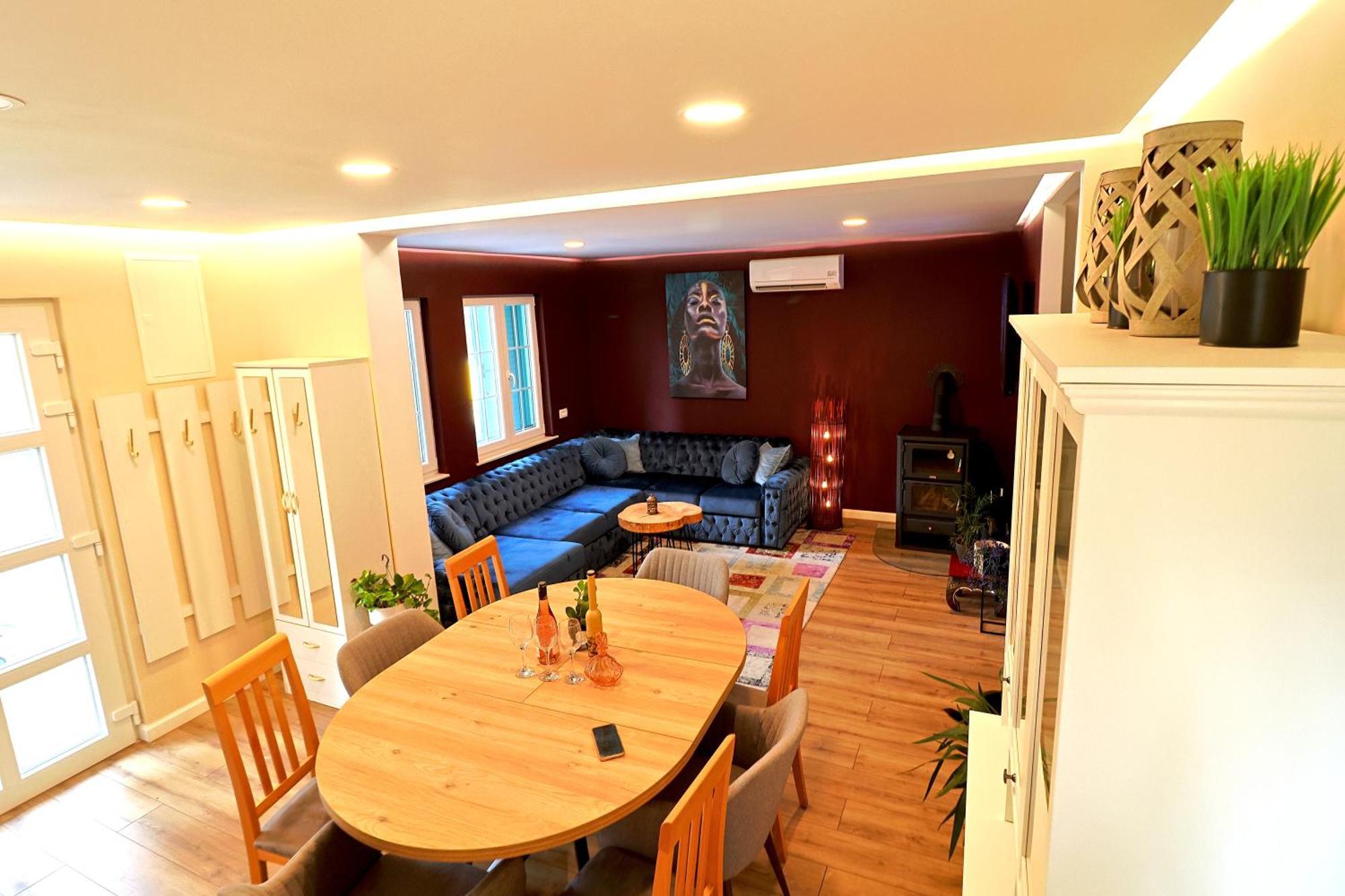 נובליה Central Single House With Parking-Top Location! מראה חיצוני תמונה