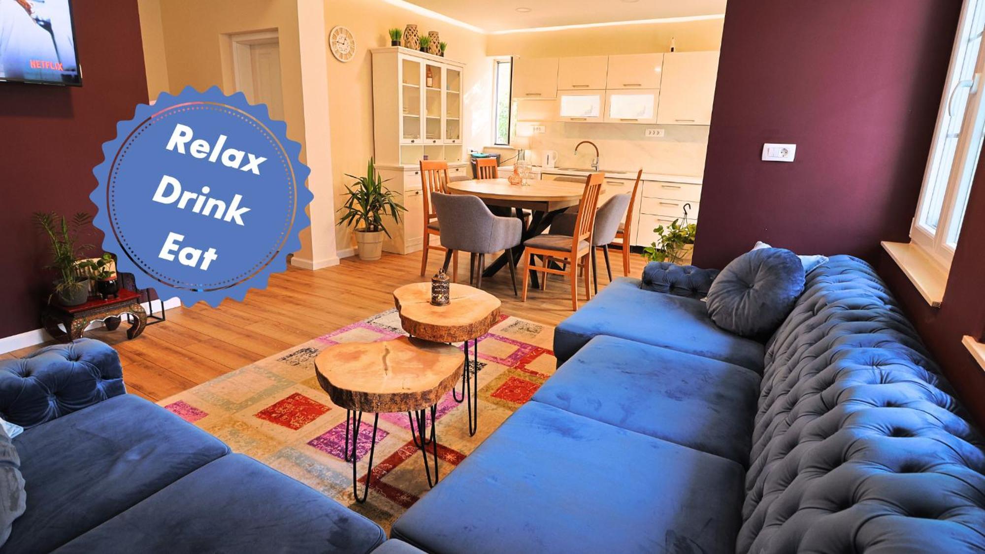 נובליה Central Single House With Parking-Top Location! מראה חיצוני תמונה