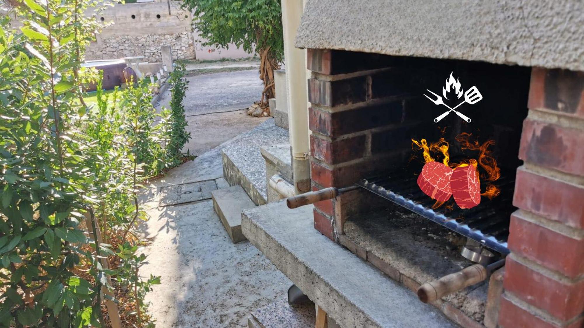 נובליה Central Single House With Parking-Top Location! מראה חיצוני תמונה