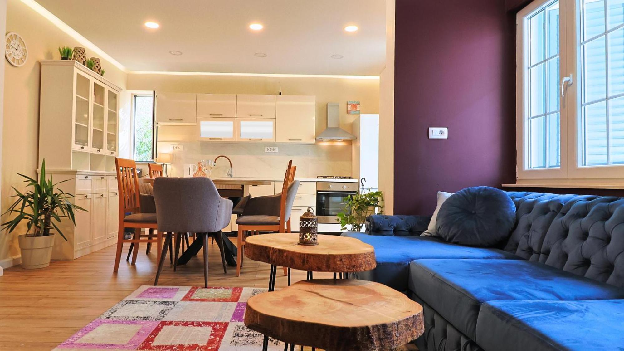 נובליה Central Single House With Parking-Top Location! מראה חיצוני תמונה