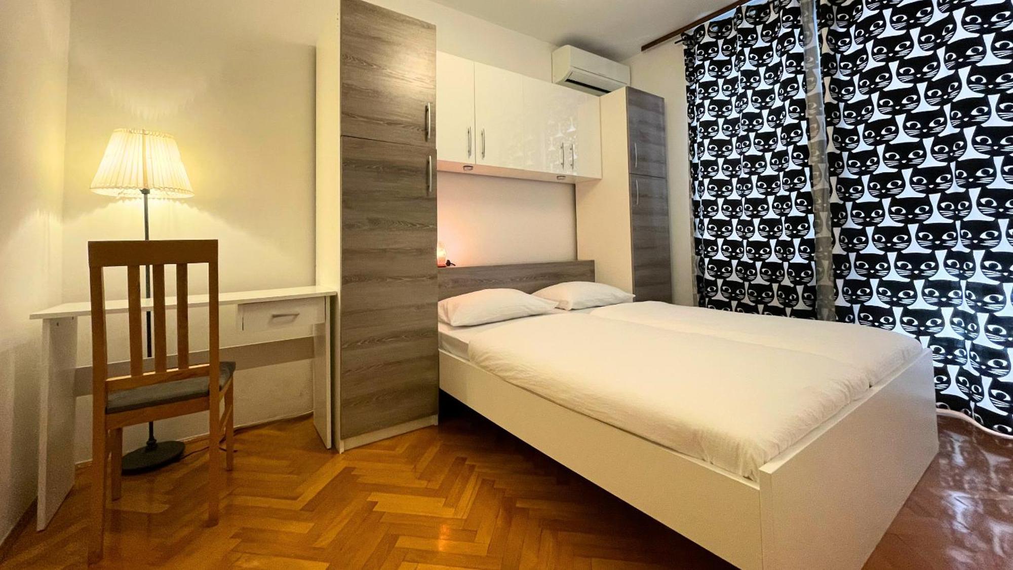 נובליה Central Single House With Parking-Top Location! מראה חיצוני תמונה